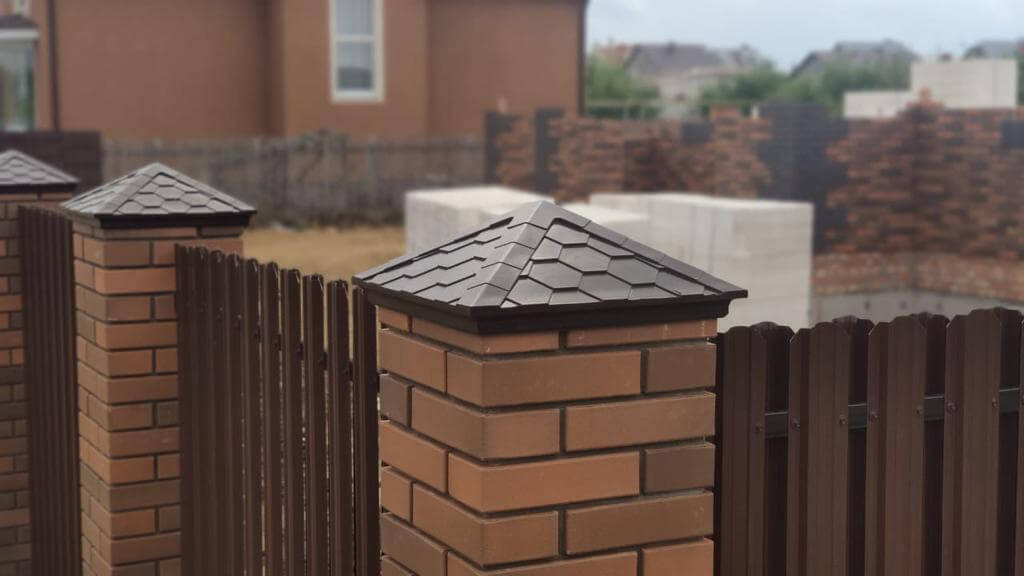 Колпак Zking Эверест Коричневый на столб 1.5х1.5 кирпича (390х390мм) в Иркутске фото